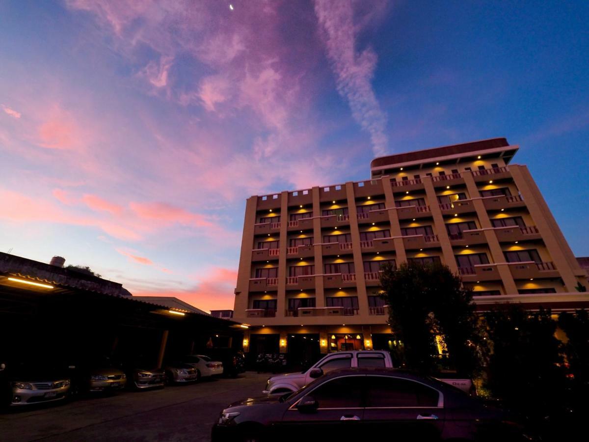The Centris Hotel Phatthalung Ngoại thất bức ảnh